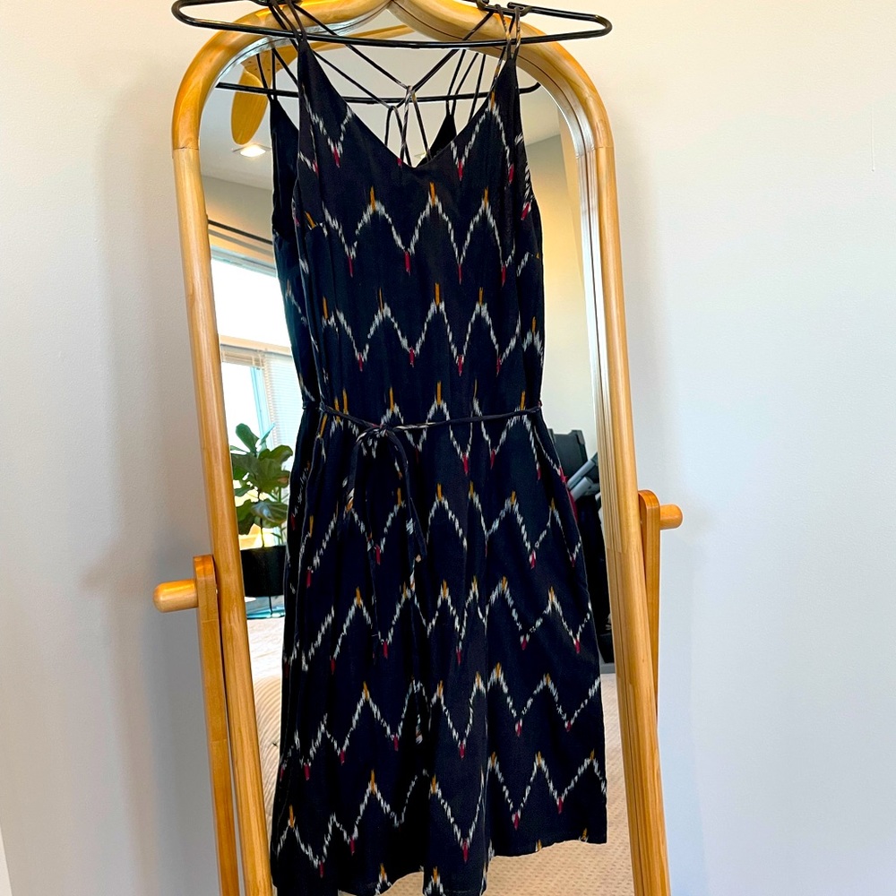 NEW Loft tie waist cross back dress size 0